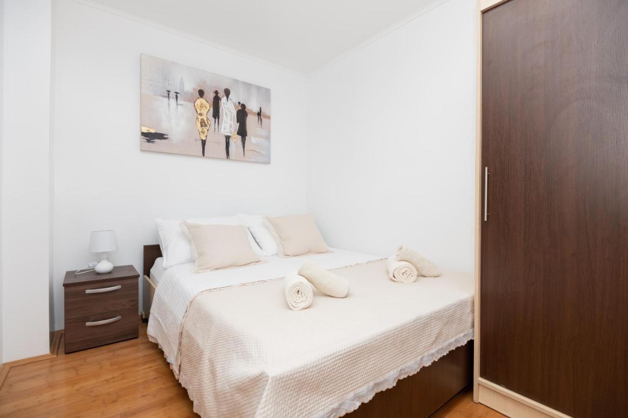 Ante Apartment *