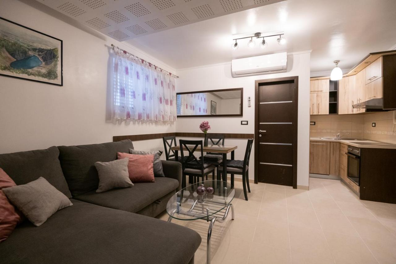Ante Apartament *